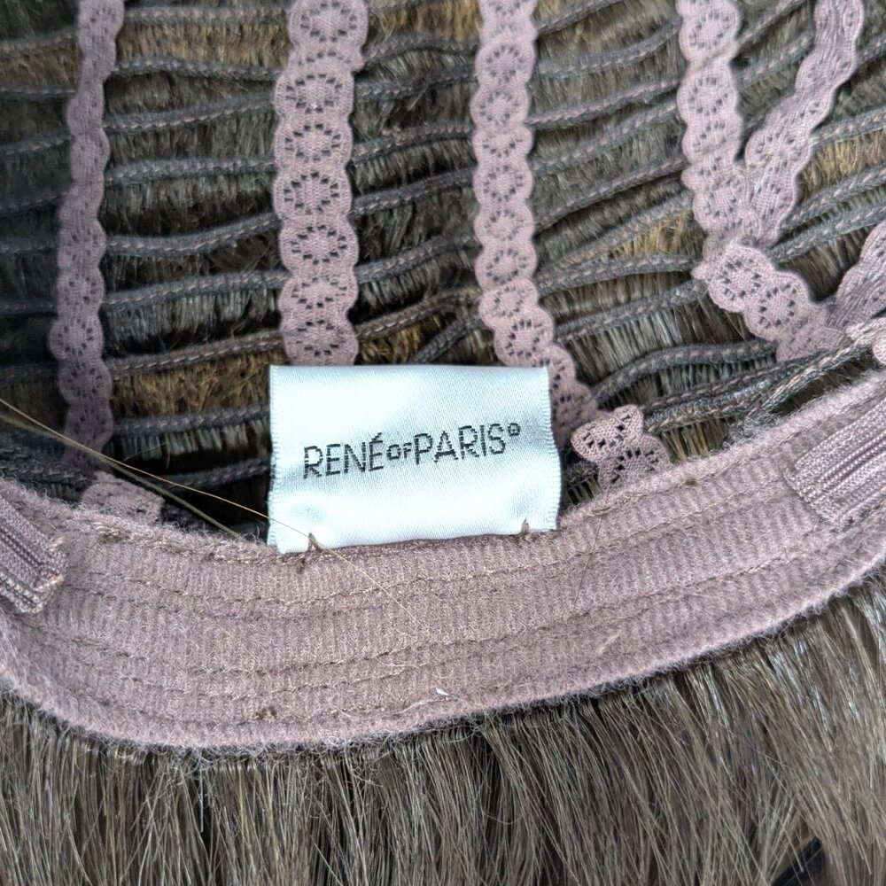 Renee of Paris Brown highlighted Bob Wig NIB Medium Length Brunette Lace front - Picture 12 of 15